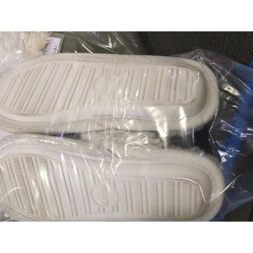 XL 11/12 Youth, Cat Jack Sequin Metallic Slippers