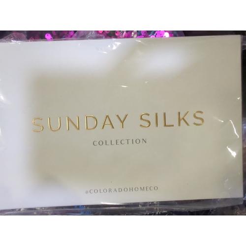 SUNDAYSILKS™ Premium Silk Pillow Cases | 100% Mulberry Silk Pillowcase with Zipper, Real 22 Momme Grade 6A Silk, Standard Queen, King Size [Navy Blue]