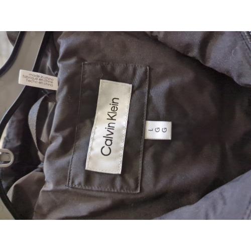 Large   Calvin Klein mens Lightweight Insulated Quilted Zip Front Puffer Vest