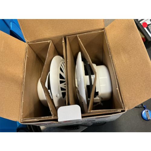 Pyle 6.5 Inch Dual Marine Speakers - 2 Way Waterproof and Weather Resistant Outdoor Audio Stereo Sound System with 200 Watt Power, Poly Carbon Cone and Butyl Rubber Surround - 1 Pair (White)