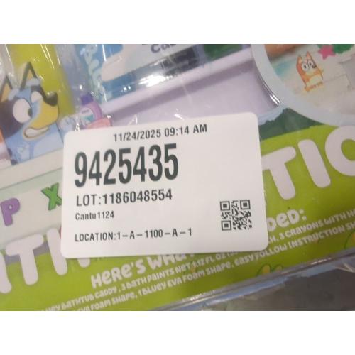 Bluey Bath Creations, 9-Piece Bluey Activity Set, Fun Bluey Bath Toys, Includes Washable Bath Paints, Bath Crayons, Bath Toy Storage, Bath Paint for Toddlers 1-3, Fun Bluey Gifts, Toddler Art Supplies