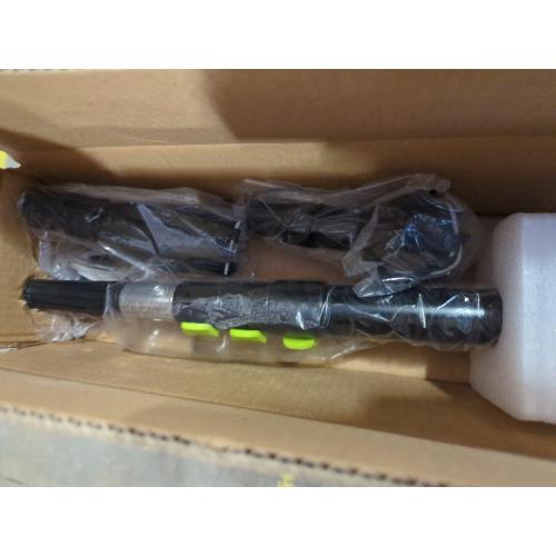 4 Pcs Aluminum Telescoping Changer with Pole, 3 FT to 12 FT Changer for High Ceilings, Light Bulb Changer Pole with Basket and Suction Cup, Light Bulb Removal Tool for Indoor and Outdoor