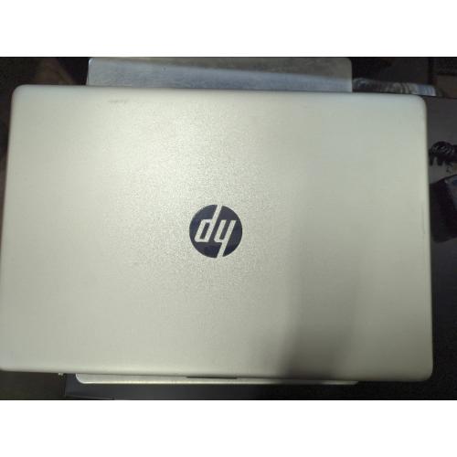 HP Notebook - 15-dw0011ds With Charger