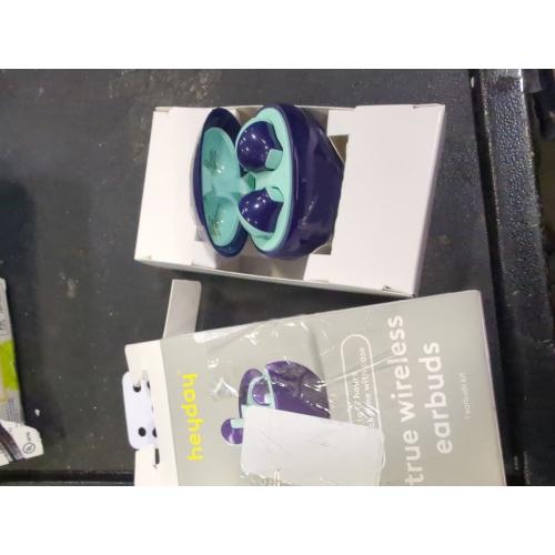 Heyday True Wireless Earbuds W/Rechargeable Case Micro USB Charging Cable - DUSK