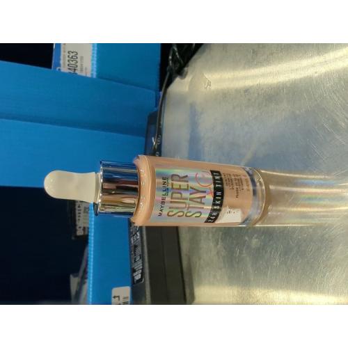 Maybelline Super Stay Up to 24HR Skin Tint, Radiant Light-to-Medium Coverage Foundation, Makeup Infused With Vitamin C, 129, 1 Count