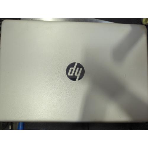 HP Notebook - 15-dw0011ds With Charger