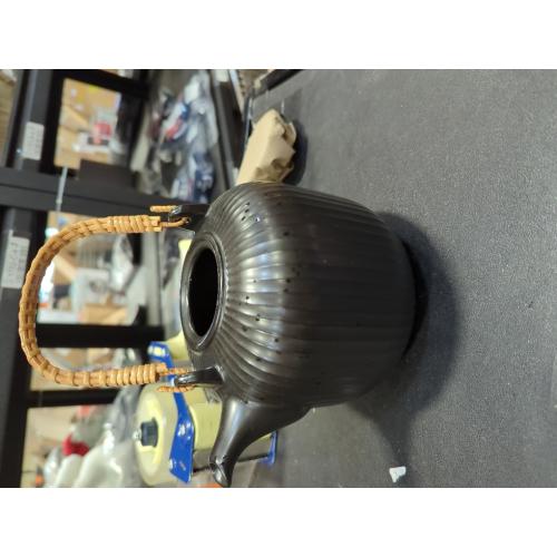 Bodum Douro Porcelain Tea Pot with Stainless Steel Infuser, 51 Ounce, Matte Black