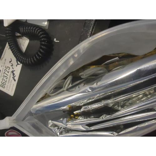 Chrome Silver Square Foil Balloon Wall Tunnel Arch Metallic Silver Balloon Garland Kit New Year's Eve Background Mylar Double Sided Flat Backdrop For Graduation Birthday Party Decorations