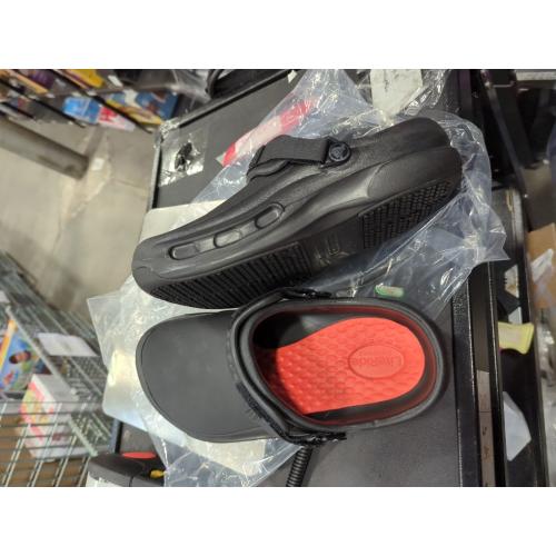 men's 7 women's 9 Crocs Men's and Women's Bistro Pro Literide Clog | Slip Resistant Work Shoes