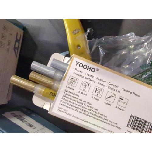 Paint Pen Gold Silver Metallic Permanent Acrylic Markers Set for Fabric Glass Rock Wooden Ceramic Leather Tire Painting, 0.7mm Extra Fine Tip (3pcs Gold 3pcs Silver)