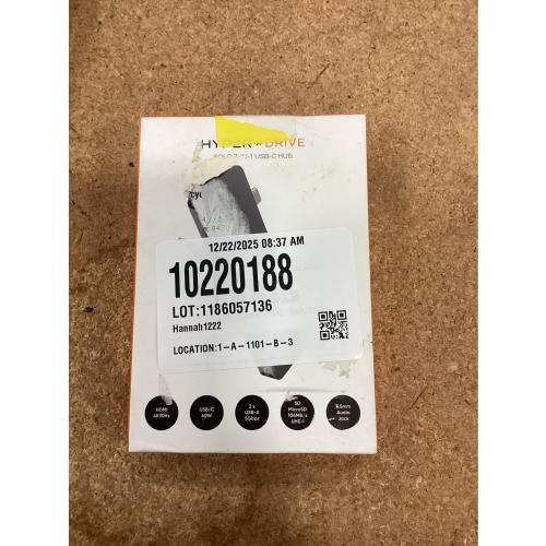 Sanho HyperDrive 7-in-1 Hub for MacBook and USB-c Devices - Space Gray - All