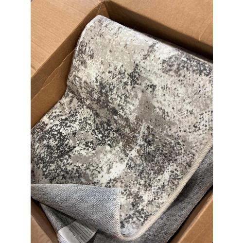 SAFAVIEH Area Rug - Carnegie Collection - Large - Ivory & Grey, Modern Stripe Design, Non-Shedding & Easy Cleaning, Ideal for Living Room, Bedroom, Office, Dining Space (CNG612F)