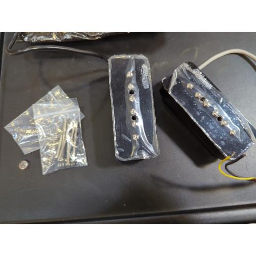SAPHUE 2pcs Vintage Alnico 5 Soapbar P-90 Guitar Pickup Neck or Bridge Pickup Guitar Accessories(LP P90 Guitar)
