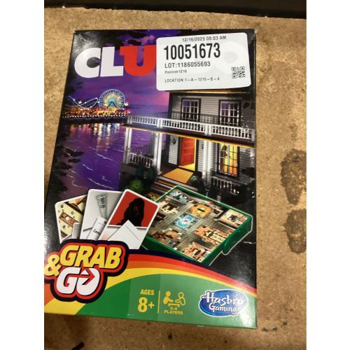 Hasbro Gaming Cluedo Grab & Go Game,60 x 80 cm