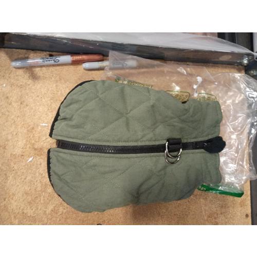 SCENEREAL Winter Dog Vest Coat with Harness Built in, Warm Dog Jacket for Small Medium Dogs, Cold Weather Coats with Zipper, Fleece Puffer Vest Windproof Snow Clothes for Puppy Pet