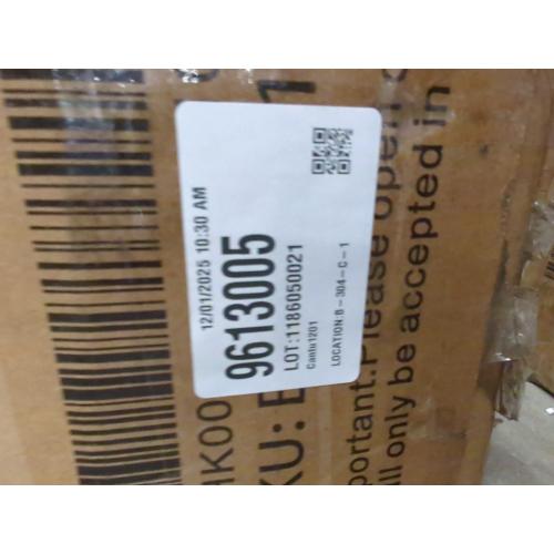 Belo Upholstered Queen Platform Bed White