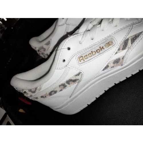 Reebok Women's Gymnastics Sneaker size 8