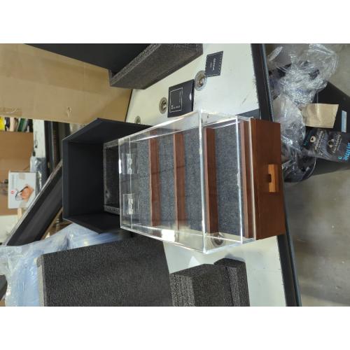 Brown and Clear Holme & Hadfield Premium 6-Slot Sunglasses Organizer – Beautiful 360° Views – Handcrafted Wooden Sunglasses Display Case for Multiple Glasses – Luxurious Birthday Gift