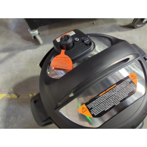 Instant Pot Duo 7-in-1 Electric Pressure Cooker, Slow Cooker, Rice, Steamer, Sauté, Yogurt Maker, Warmer & Sterilizer, Includes App With Over 800 Recipes, Stainless Steel, 6 Quart