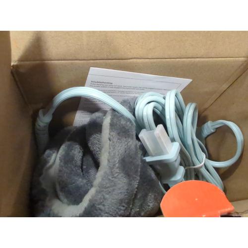 Neck & Shoulder Heating Pad Size  22 Inches (L), 20.5 Inches (W)