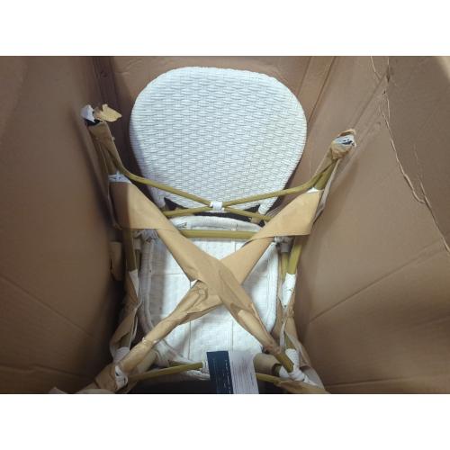 Set of 2 Color White Safavieh Lisbeth Wicker / Rattan Side Chairs in  White (Set of 2)