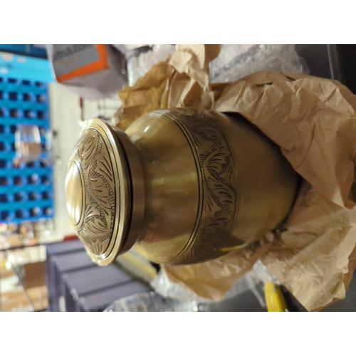 Classic Laurel Gold Cremation Urn for Ashes - Extra Large, Brass, Gold Companion Urn, Extra Large Adult Sized Cremation Urn, 11.625 Inches High