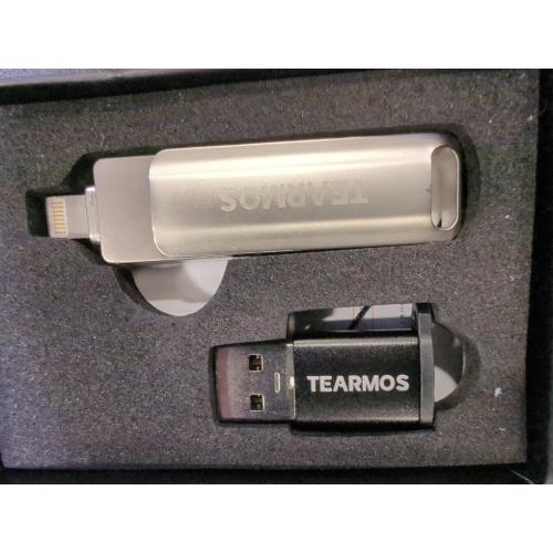 Silver 512GB Flash Drive Intended for iPhone iPad, Memory Stick Storage for Photos and Videos Backup, Compatible with iPhone iPad Android PC, Plug and Play, No Application Required (Silver)