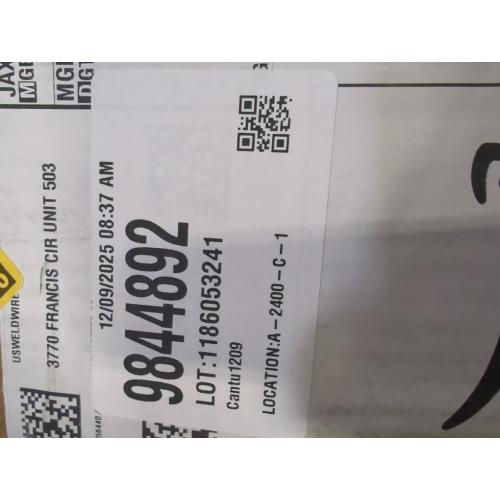 Ruedamann 1 Rise Rubber Threshold Ramp, 42.9 Wide Wheelchair Ramp, 2200 Lbs Capacity, Entry Ramp with Non-Slip Surface, for Wheelchairs, Scooter, Power Chairs, Driveways, Curb