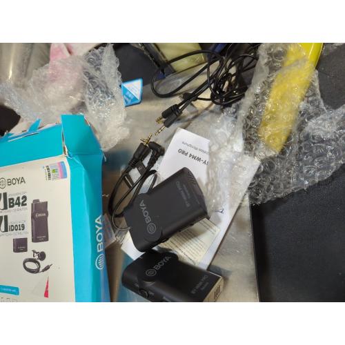 BOYA WM4 PRO-K3 2.4GHz Ultracompact Vlog Microphone for iPhone 11 x 8 7 6, iPad, iPod YouTube Video Facebook Livetream Vlog (Lightning)