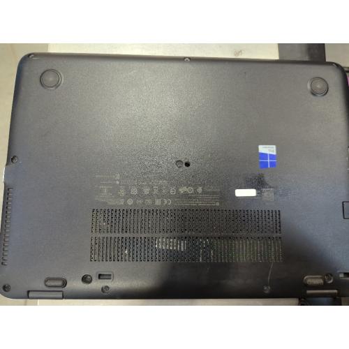 HP EliteBook mt42 With Charger