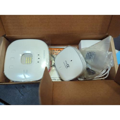 White CHAMBERLAIN Smart Garage Control - Wireless Garage Hub and Sensor with Wifi & Bluetooth - Smartphone Controlled, myQ-G0401-ES, White