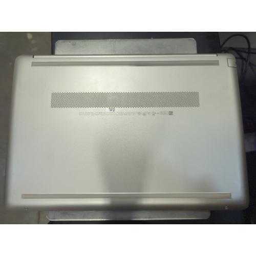 HP Notebook - 15-dw0011ds With Charger