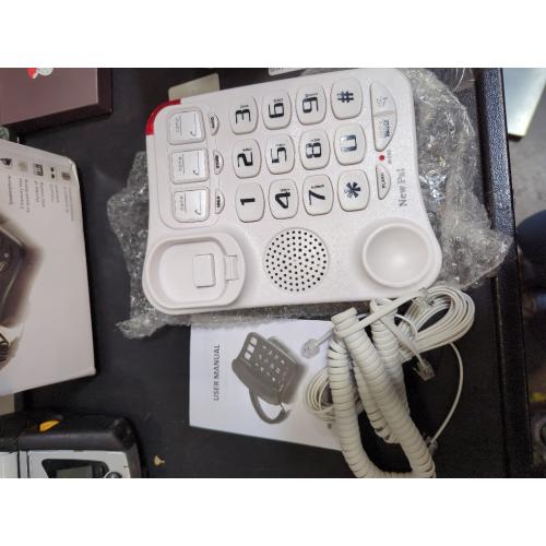 WHITE Large Button Corded Phone for Seniors - Photo Speed Dial, Volume Control, Speakerphone, Extra-Long Cord, Flash Alert, Easy-to-Use Desk Telephone，Suitable for Multiple scenarios