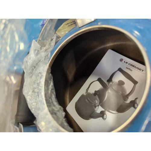 Le Creuset 1.7 Quart Enamel on Steel Whistling Tea Kettle - Blue - 1.7 Quart