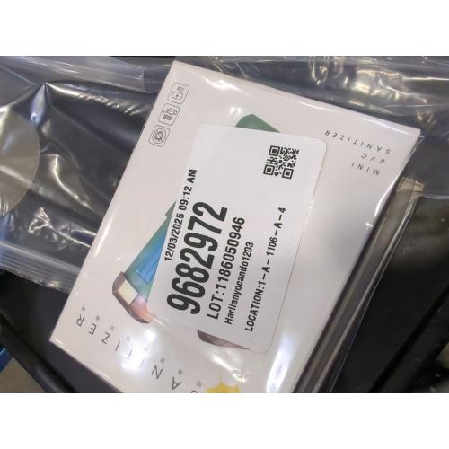 2Pack UV Light Sanitizer Stick, Portable Mini Lipstick Style Design Disinfection Lamp,USB Charging Ultraviolet Sterilizer Lamp Anti-Bacterial Rate 99%