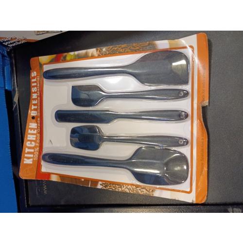 6 Pieces Silicone Spatula Set, Rubber Spatulas Silicone Heat Resistant Spatula Set for Kitchen Use, Food Grade Rubber Spatula with Ergonomic Grip, Cooking, BPA Free Dishwasher Safe(black)