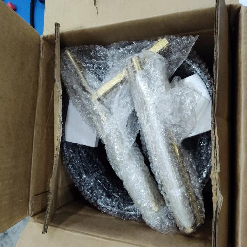 ARNIS Modern Plant Pots, Set of 2 Round Large Planters with Stand, Large Size Metal Pots with Drainage Holes for Living Room, Office, Garden or Balcony, 10.5 &12.25 Inch, Black & Gold