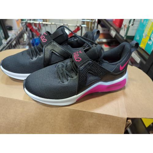 Size 5.5 Color Black White and Pink Nike Women's Gymnastics Shoes Sneaker