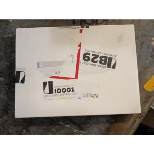 Apple Magic Trackpad - White Multi-Touch Surface, no warranty