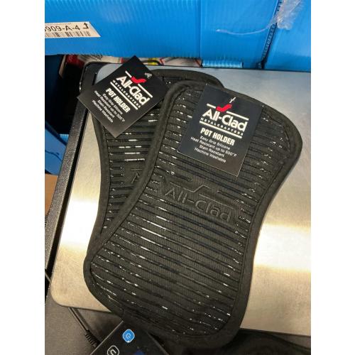 All-Clad Premium Pot Holder & Hot Pad: Heat Resistant to 500 Degrees - 100% Cotton, 10x6.25 Hot Pad for Kitchen and Barbeque, (2-Pack), Black