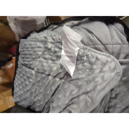 Kivik Breathable Weighted Blanket for Adults, 15 lbs Ultra Soft Minky Dot Heavy Blankets, Reversible Cooling and Warm Blanket for All Seasons, Machine Washable, 60x80 Queen Size, Grey