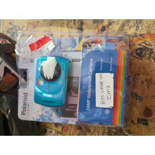 Polaroid IS048 Waterproof Instant Sharing 16 MP Digital Portable Handheld Action Camera, Teal
