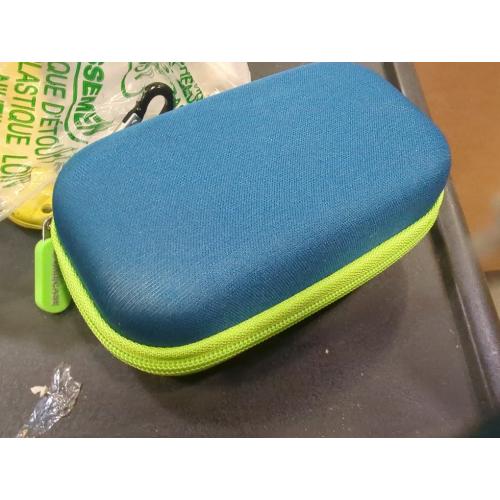 Box only Color Blue and green Hard Case Compatible with SanDisk 1TB 2TB 4TB 500GB 8TB Extreme Portable SSD - Up to 1050MB/s - USB-C, USB 3.2 Gen 2 External Solid State Hard Drive Storage Holder for Cables-Green (Box Only)