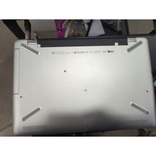 HP Notebook - 17-bs011cy With Charger