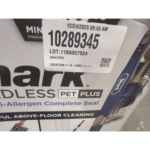 Shark® Cordless Pet Plus Vacuum with Anti-Allergen Complete Seal (IZ361H)