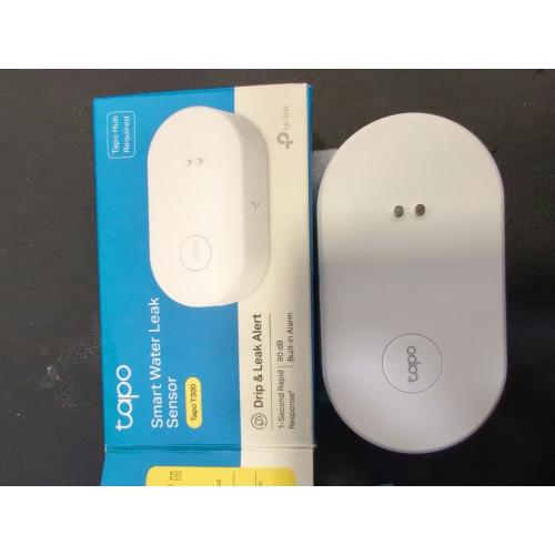 White TP-Link Tapo Smart Water Leak Detector, Requires Tapo Hub, Water Leak Sensor Wi-Fi with Rapid Dripping Detection, 90dB Adjustable Alarm, App Alerts, Compatible with Alexa and Google Home, T300