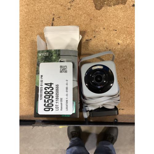 Wyze Cam V4 Plug-in Indoor and Outdoor Smart-Enabled Security Camera