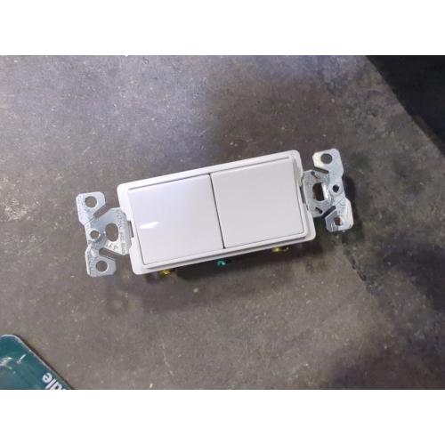 Eaton 15-amp Single-pole Combination Light Switch , White