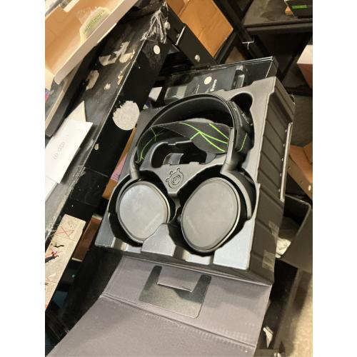 SteelSeries 61481 Arctis 9X Wireless Gaming Headset for Xbox One and Series X