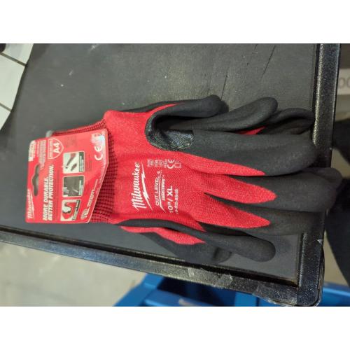 Milwaukee - CUT LEVEL  NITRILE DIPPED GLOVES - 10XL Milwaukee - CUT LEVEL 4